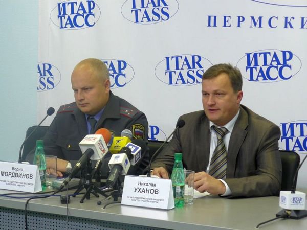 Николай Уханов на пресс-конференции